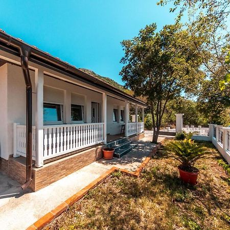 בודווה Holiday Home Marija מראה חיצוני תמונה